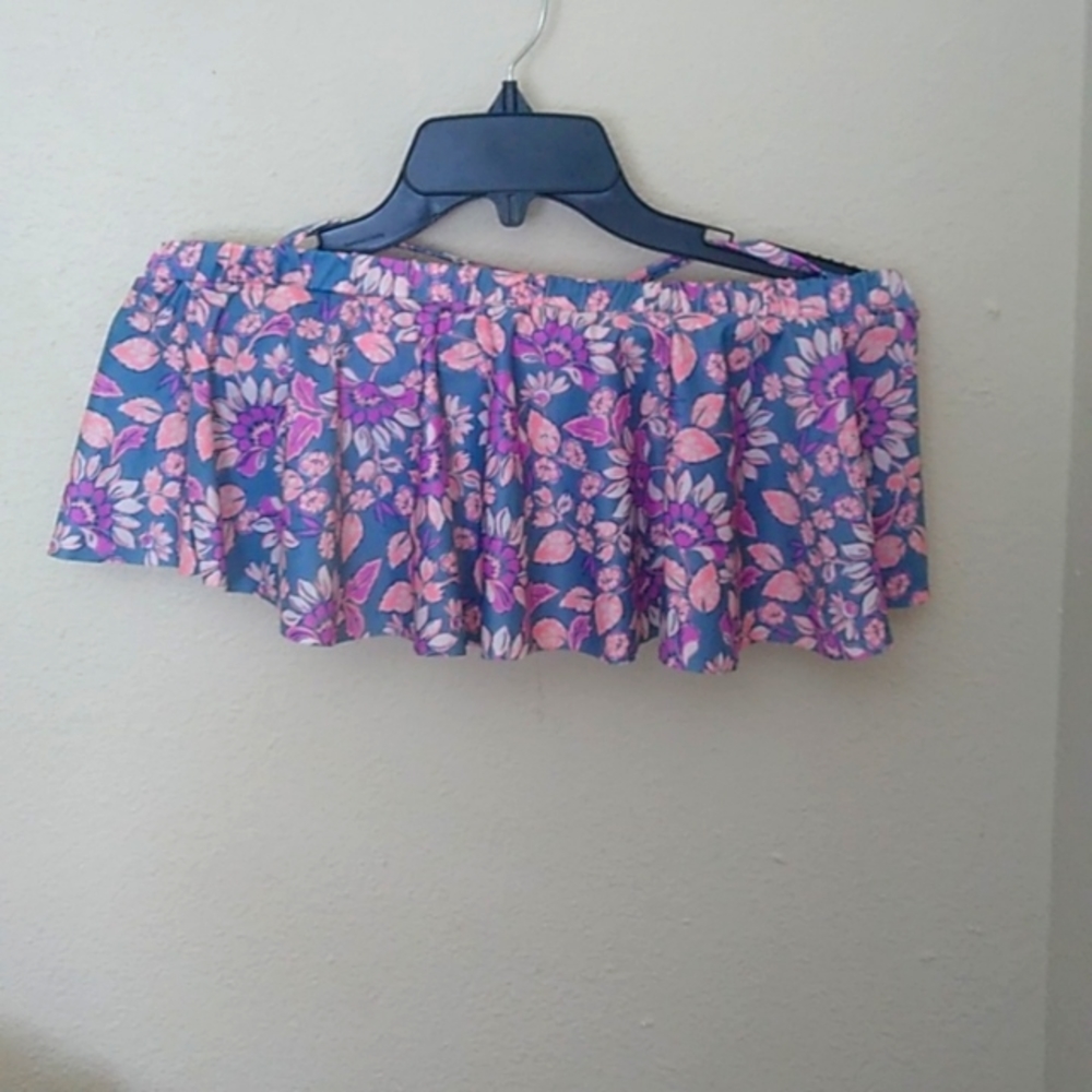 Strapless floral bandeau bikini top